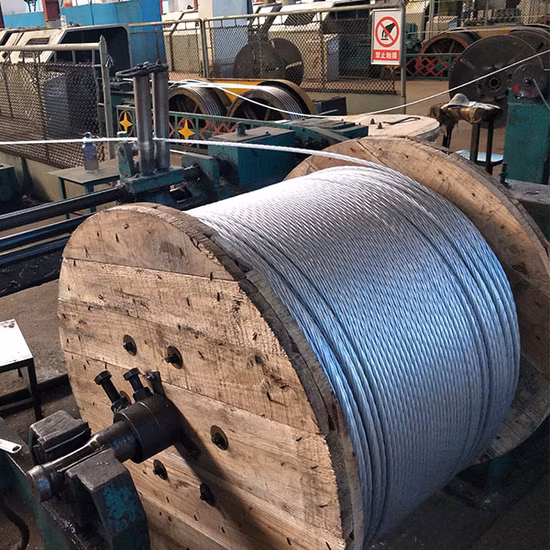 Filo di acciaio rivestito di zinco ad alto tenore di carbonio per cavo ACSR